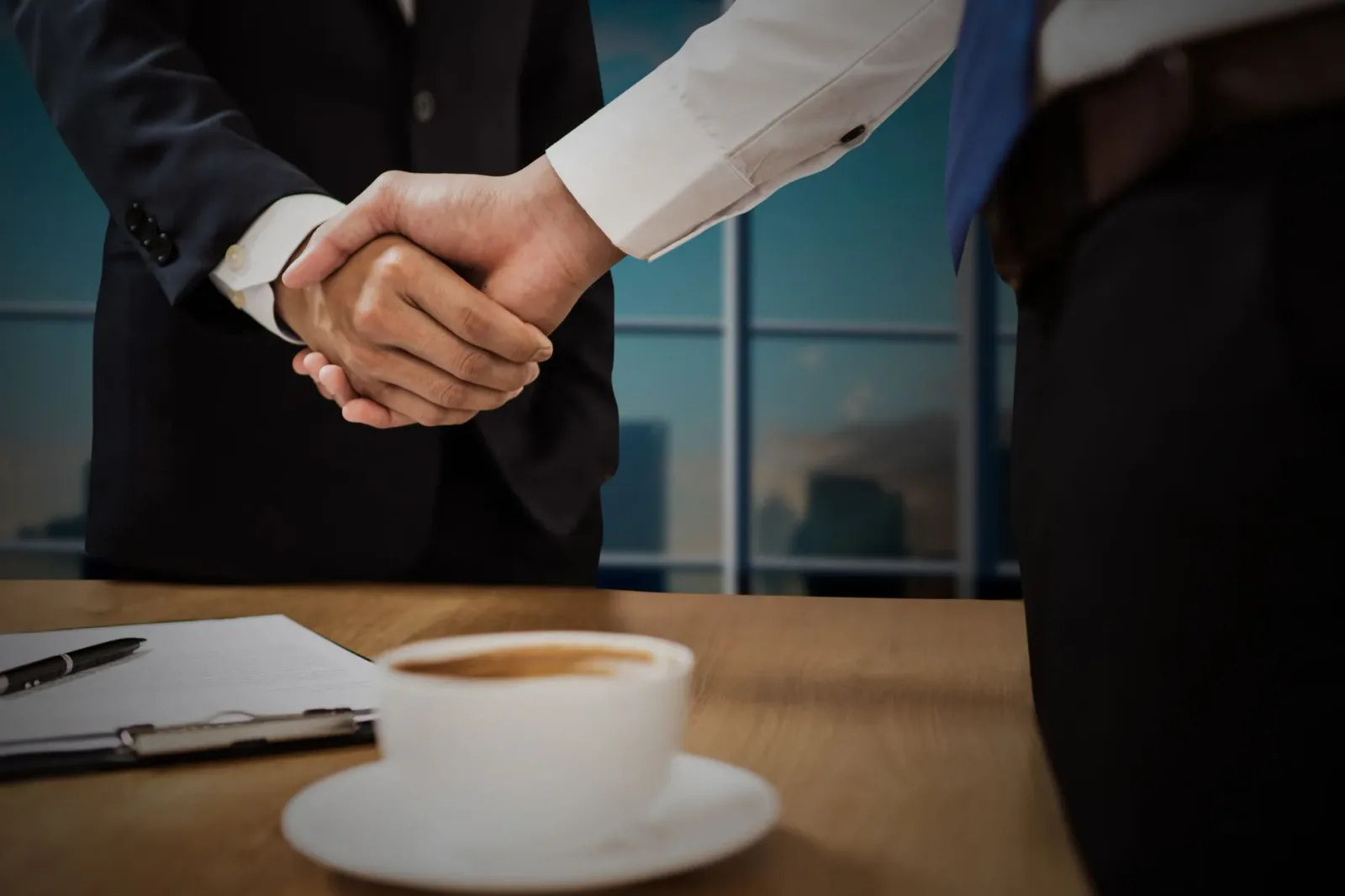 Воронка продаж в B2B: этапы, типичные провалы и автоматизация
